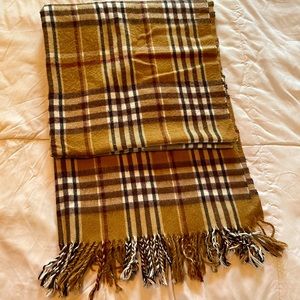 Large scarf